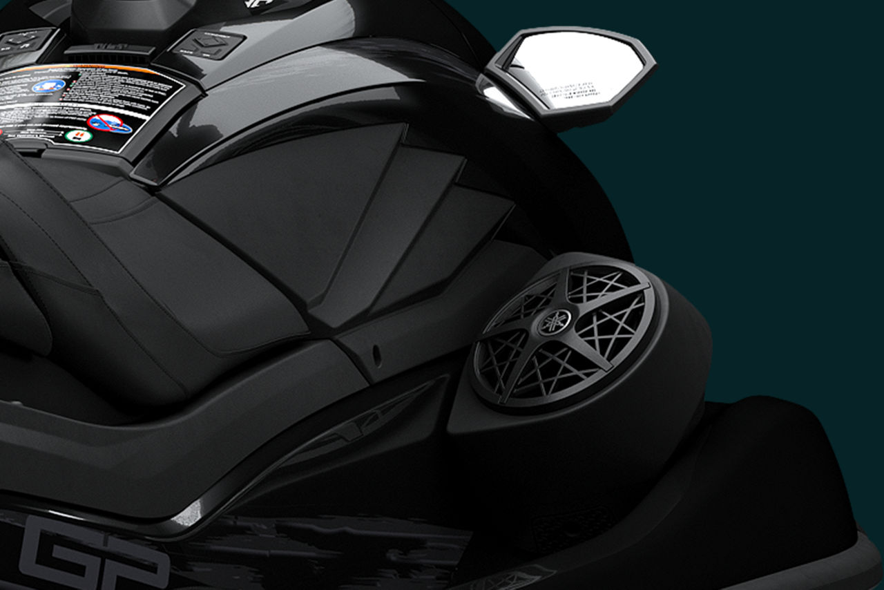 Integrated Yamaha Speakers